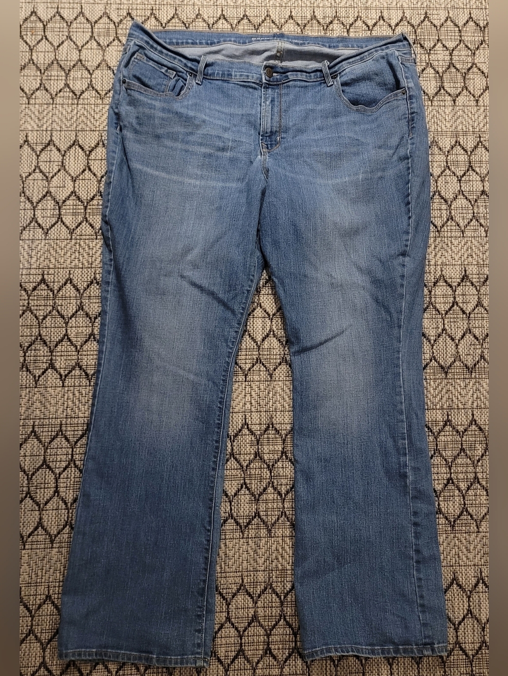 Size 20 Old Navy Curvy Profile Mid-Rise Jeans